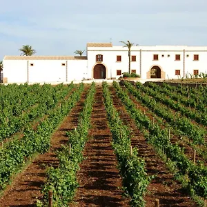 4* Semesteranläggning (resort) Agriturismo Baglio Donnafranca Wine